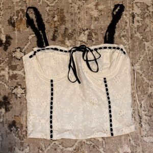 LACE TRIM TOP